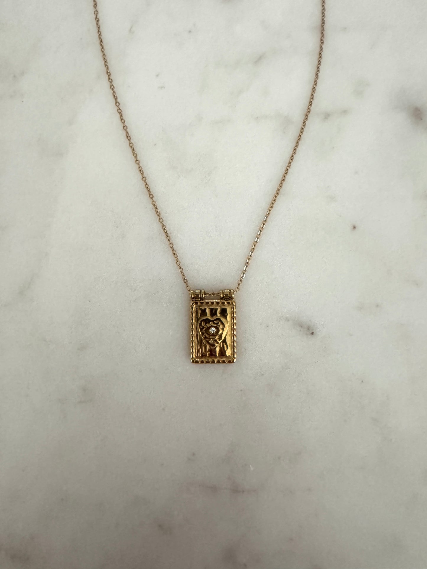 Ojito 3 Necklace