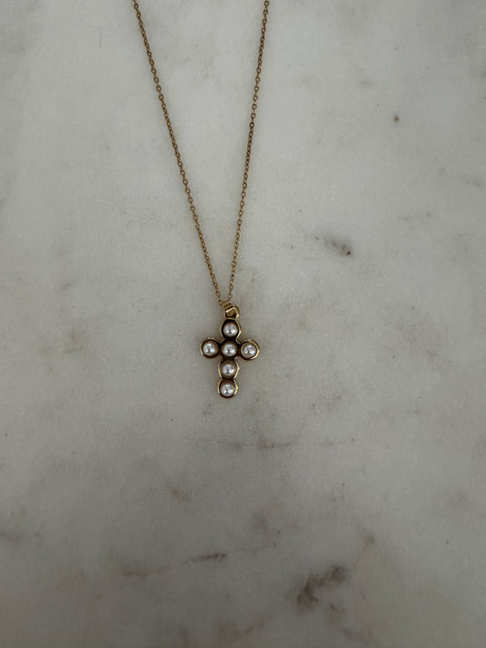 Perlita Cross